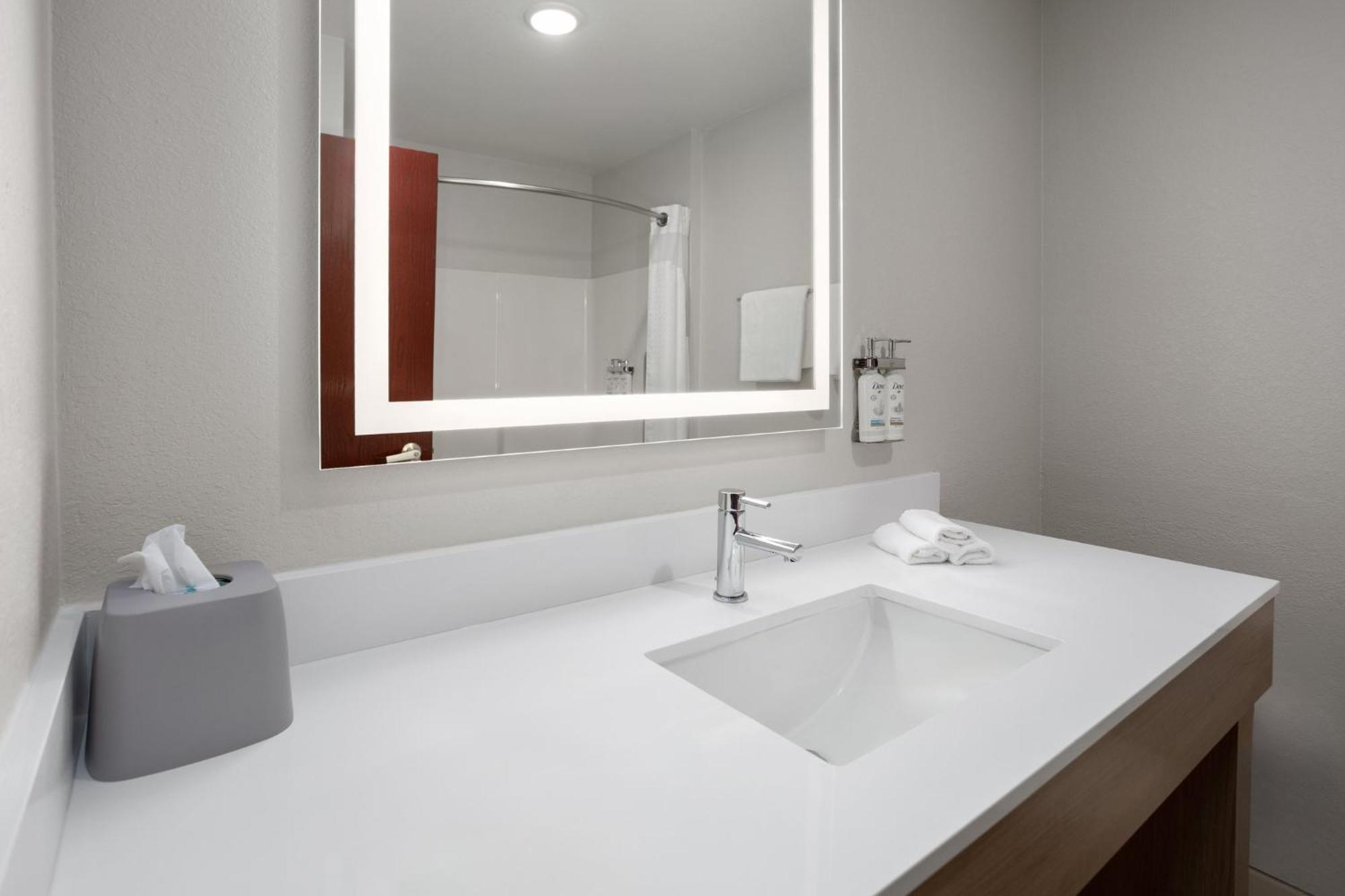 Holiday Inn Express Hotel & Suites Acme-Traverse City By Ihg Ngoại thất bức ảnh