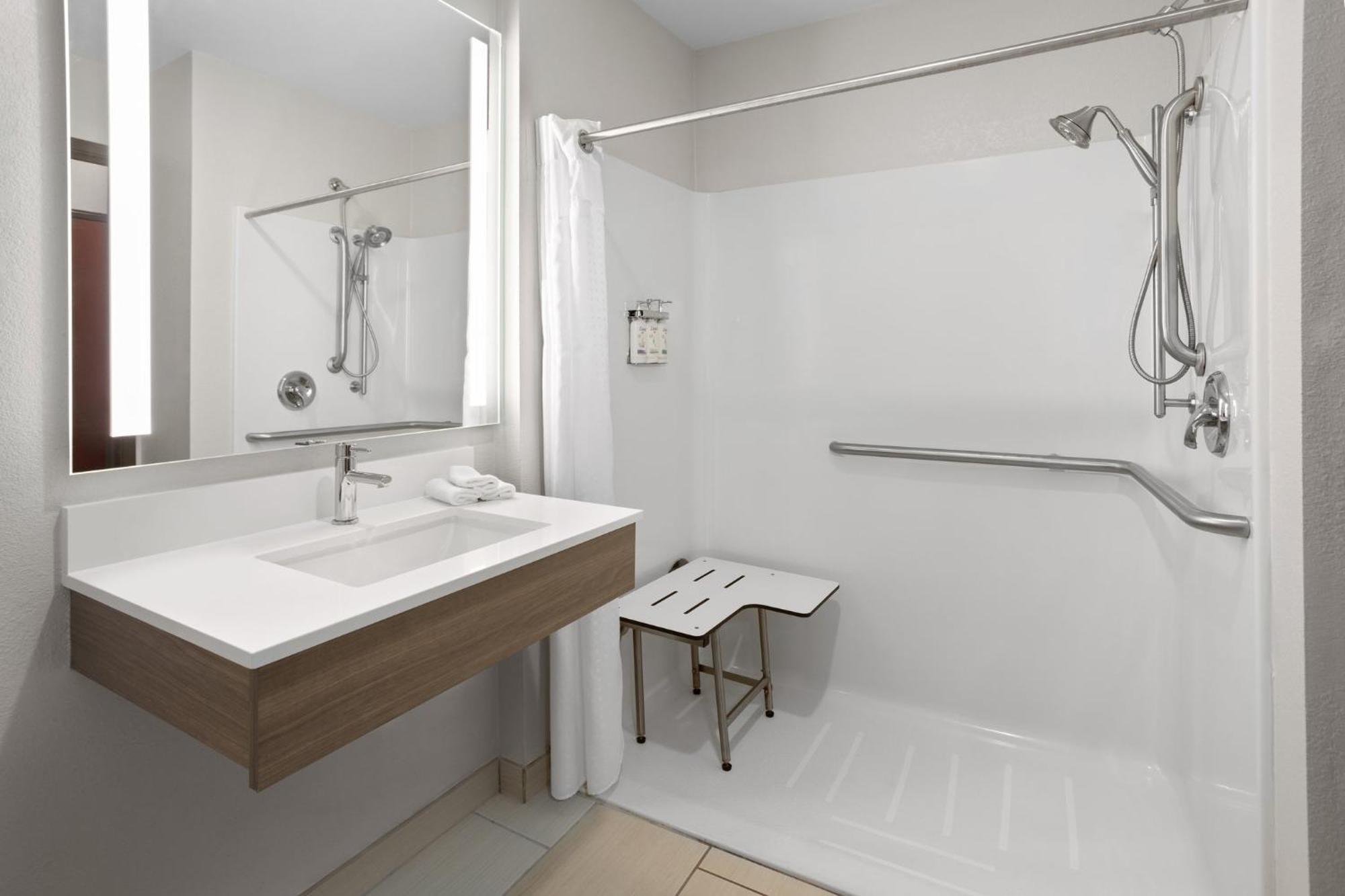 Holiday Inn Express Hotel & Suites Acme-Traverse City By Ihg Ngoại thất bức ảnh